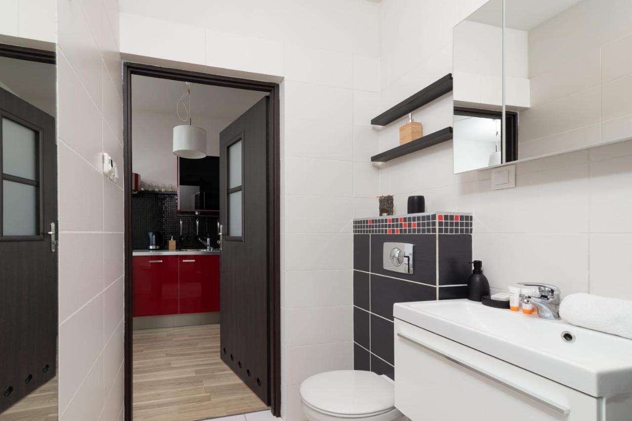 Lea Apartments Krakow Krowodrza By Noclegi Renters ภายนอก รูปภาพ